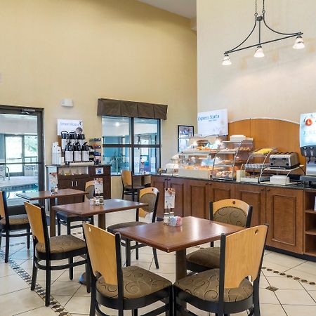 Wingate By Wyndham Waynesboro Hotel Kültér fotó